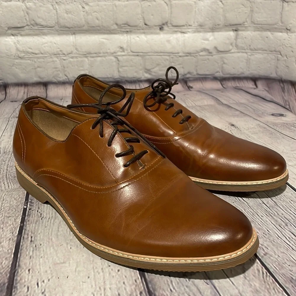 Steve Madden Norwich Lace up oxfords in British Tan Sz 10.5M